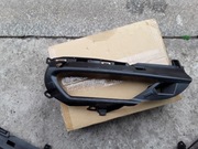 VOLVO XC60 II Ramka halogenu prawa 