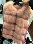 Kamizelka różowa z futrem z lisa