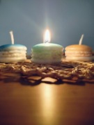 Świeczki ręcznie robione w kształcie Makaroników Francuskich