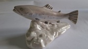 Figurka ryba pstrąg porcelana 