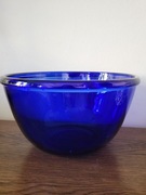 Niebieska szklana miska, Arc France, stan bardzo dobry