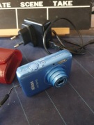 Mini aparat cyfrowy Nikon Coolpix S02 – oryginalny pokrowiec i ładowarka