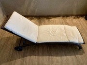 Leżaki typu ratan + stoliki