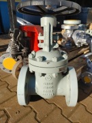 Zasuwa wodna DN100 PN100