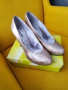 Piękne szpilki deichmann rozmiar.39