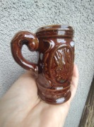 Stary mały kufel Wazonik  z uchem ceramiczny brązowy kamionka vintage PRL