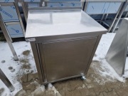 Stół Gastronomiczny Z Drzwiami Szafka Na Kołach 70/60/85