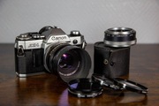Canon AE-1 + Canon FD 50mm f/1.8 S.C. + filtry + osłona