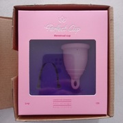 Nowy kubeczek menstruacyjny Perfect Cup rozmiar M