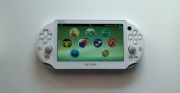 PS Vita PCH-2000 Slim JP biało-niebieska CFW uszkodzony ekran i analog