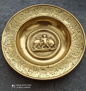 Antyczna mosiężną patera bogato zdobiona