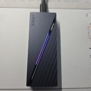 Kieszeń na dysk M.2 40 Gbps plus SSD NVMe 1TB Eaget SE4100