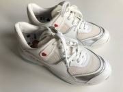 SNEAKERSY LOVE MOSCHINO 39 nowe