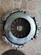 Kia Carnival Docisk że sprzęgłem 