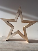 Gwiazda z drewna jesionowego