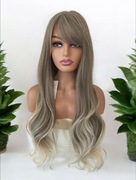 Peruka blond falowana z grzywką