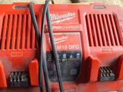 Podwójna ładowarka do Akumulatorów Milwaukee M18 DFC 4932472073 6A