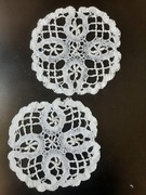 Misternie wykonane 2 serwety (zestaw) 14cm nić-szydełko z czasów PRL-u.