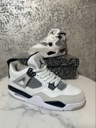 Nike Jordan 4 Military Black 40
