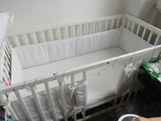 Białe łóżeczko lepsze od innych z materacem +gratisy