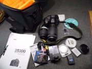 Lustrzanka cyfrowa NIKON D5300 dwa obiektywy plus dodatki