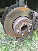 BMW E60 E61 2.0d tarcze przód komplet klocki 