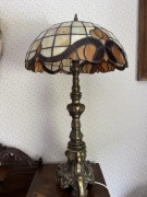 Antyczna stara lampa stojąca, działająca