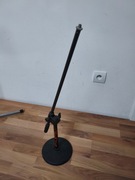 Statyw mikrofonowy ATHLETIC z ramieniem – ciężka podstawa, stabilny