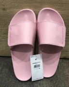 Klapki damskie 4F rozmiar 41 pudrowe