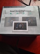 Inteligentny termostat z ekranem dotykowym typu „Smart Home Thermostat”. 