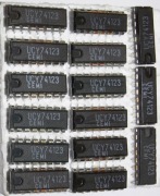 UKŁAD SCALONY UCY 74123 UNITRA CEMI 