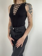 Czarne body z głębokim dekoltem sznurowanym rozm. S H&M