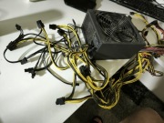 Qoltec 1250w 80 plus Gold  dobry stan. 12*8pin!