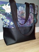 Torba szopperka, w stylu Elegance, czarna w kwiaty 