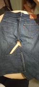 Jeansy Levis