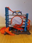 Garaż Hot Wheels City FTB69 Mega Garaż Atak Rekina