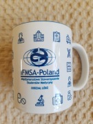 Kubek z logo Międzynarodowego Stowarzyszenia Studentów Medycyny IFMSA