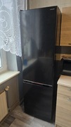 Lodówka Sharp czarna 180