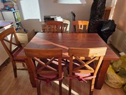 Drewniany stół jadalniany i 5 krzeseł