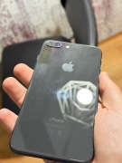 iPhone 8 Plus Czarny 64 GB 80% Baterii Zestaw
