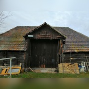 Stodoła kryta dachówką ceramiczną