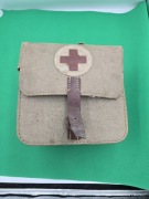 Apteczka wojskowa militaria z wyposażeniem 