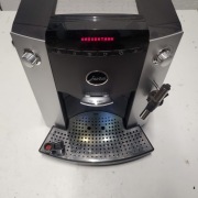 Kawiarka ekspres jura typ 660 wada