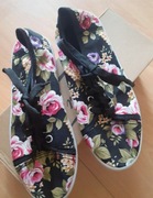 Tenisówki 37 w kwiaty nowe
