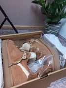 Nowe UGG Lowmel – Maroon | rozmiar 39