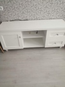 Biała komoda