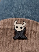 Przypinka emaliowana z gry Hollow Knight