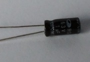 Kondensator SAMWHA 1uF 63V 105°C Elektrolit
