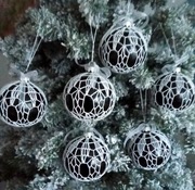 UNIKAT  Czarne szklane bombki z szydełkową koronką - zestaw 6 szt., 8cm