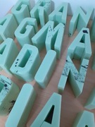 Litery ozdobne ze styropianu